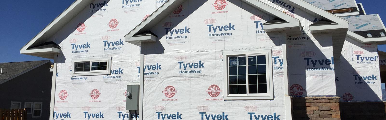 Wall and roof sheathing, tyvek, dry-in, clip stone