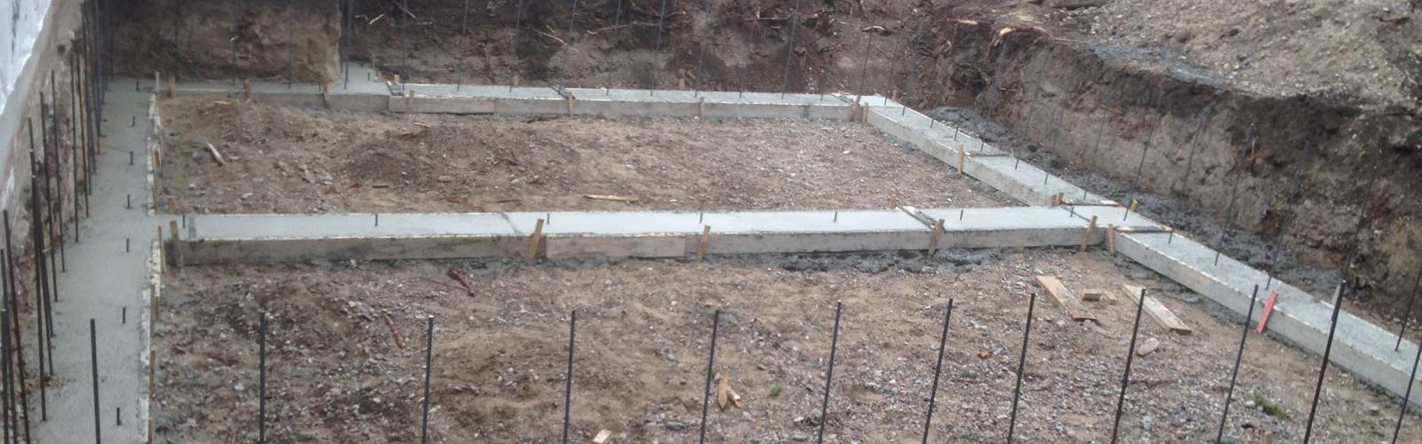 concrete footing and rebar